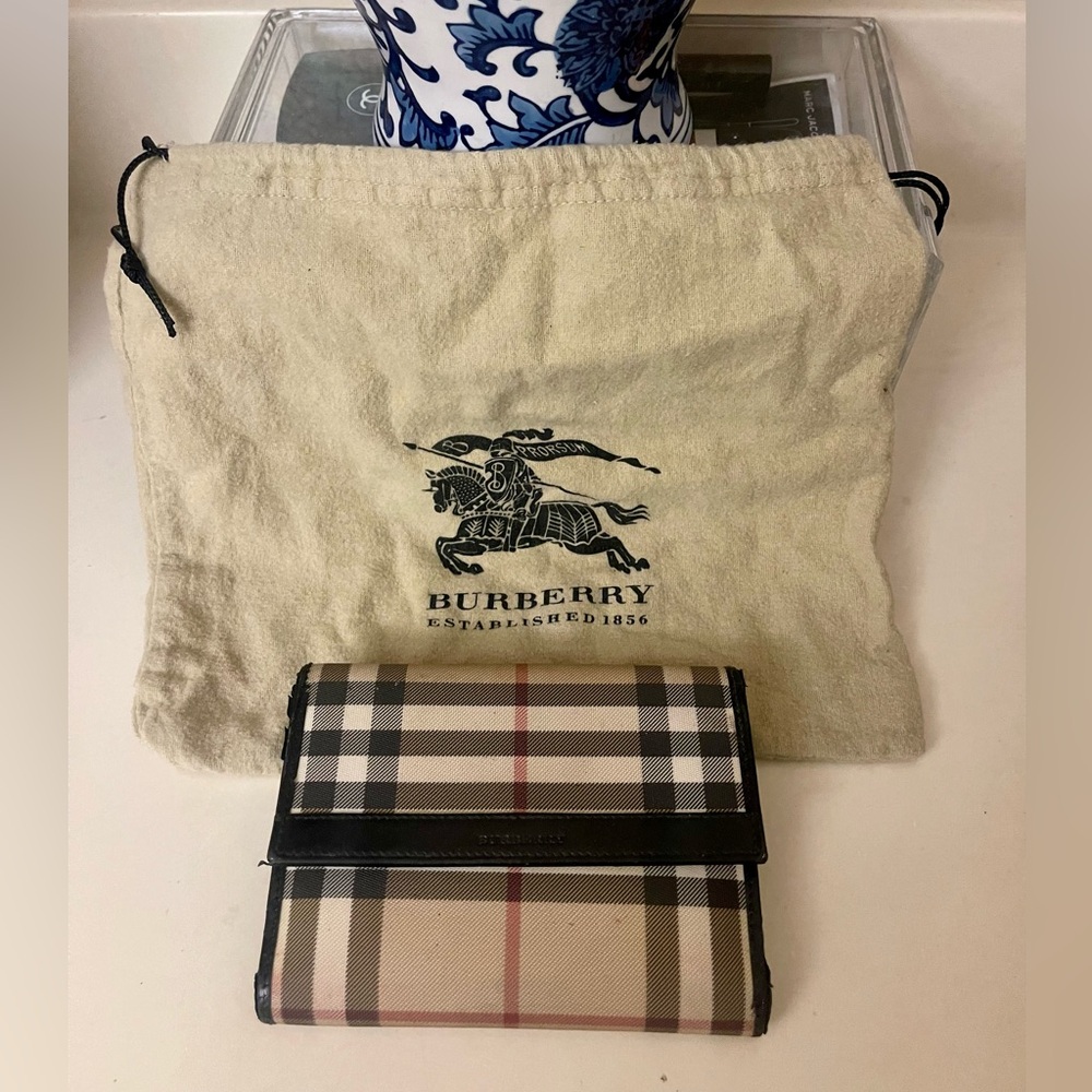 BURBERRY Checkered Wallet